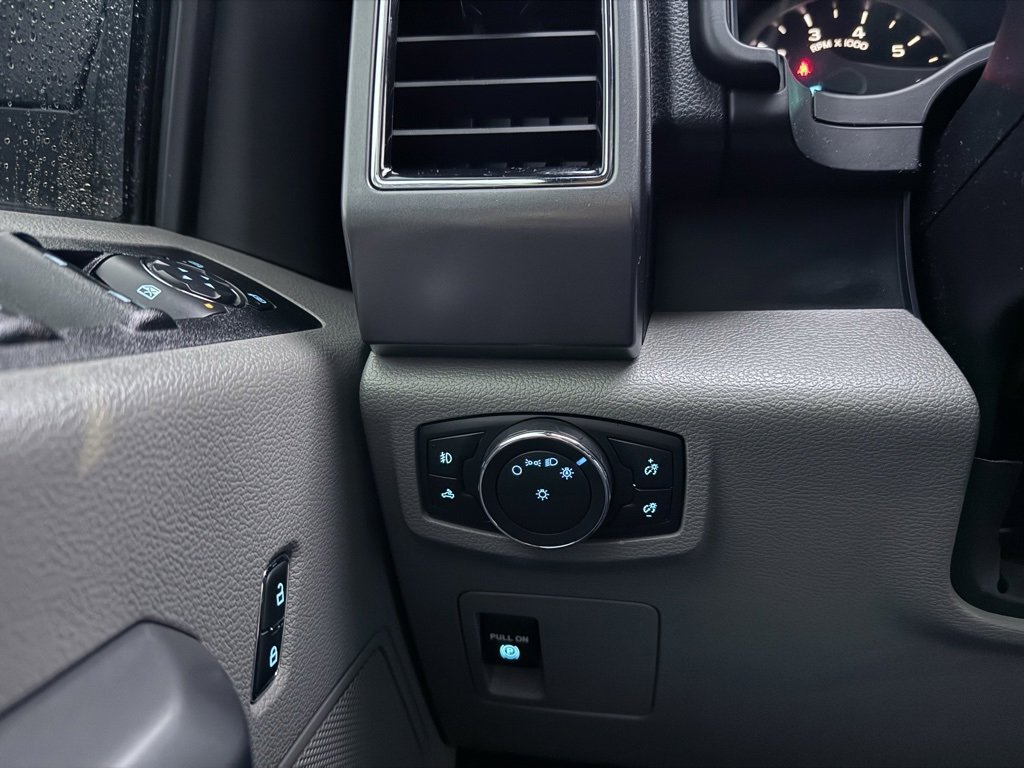 Used 2019 Ford F150 XLT image 13