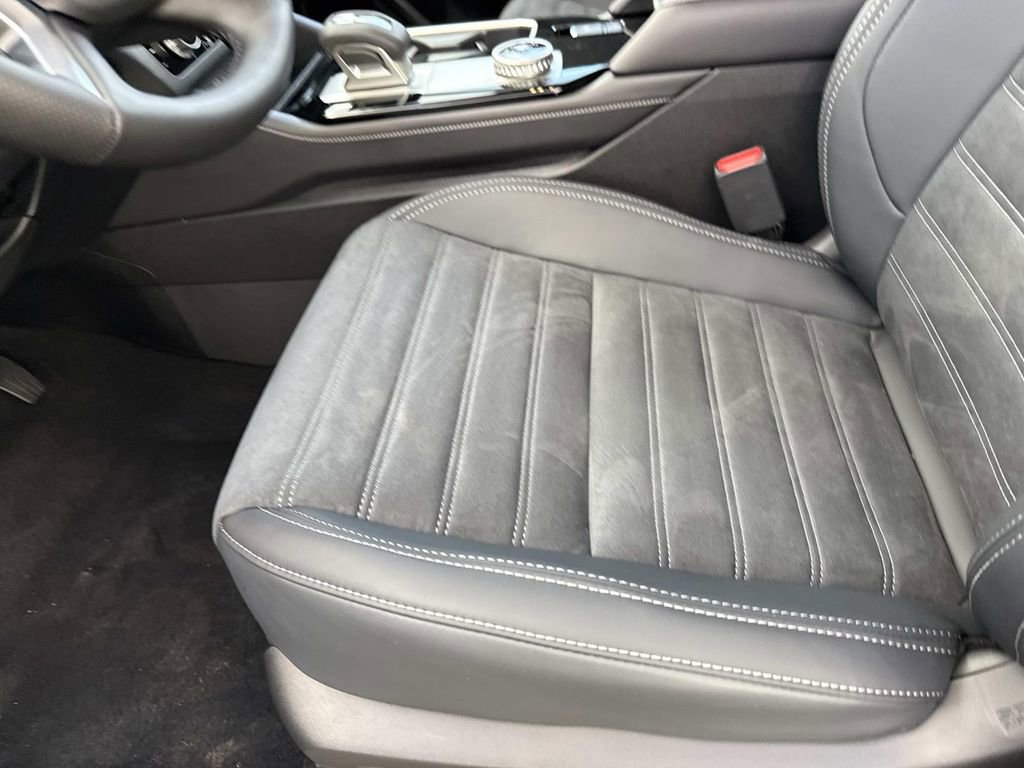 New 2026 Mitsubishi Outlander SE image 24