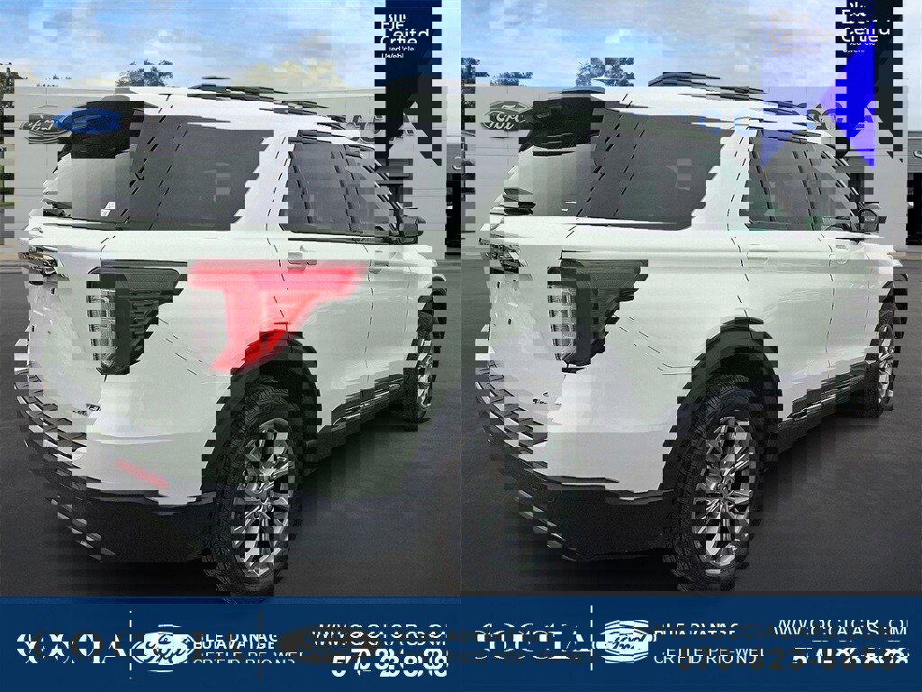 Certified 2023 Ford Explorer XLT w/ Equipment Group 202A image 4