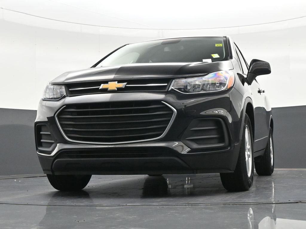 Used 2020 Chevrolet Trax LS FWD image 30