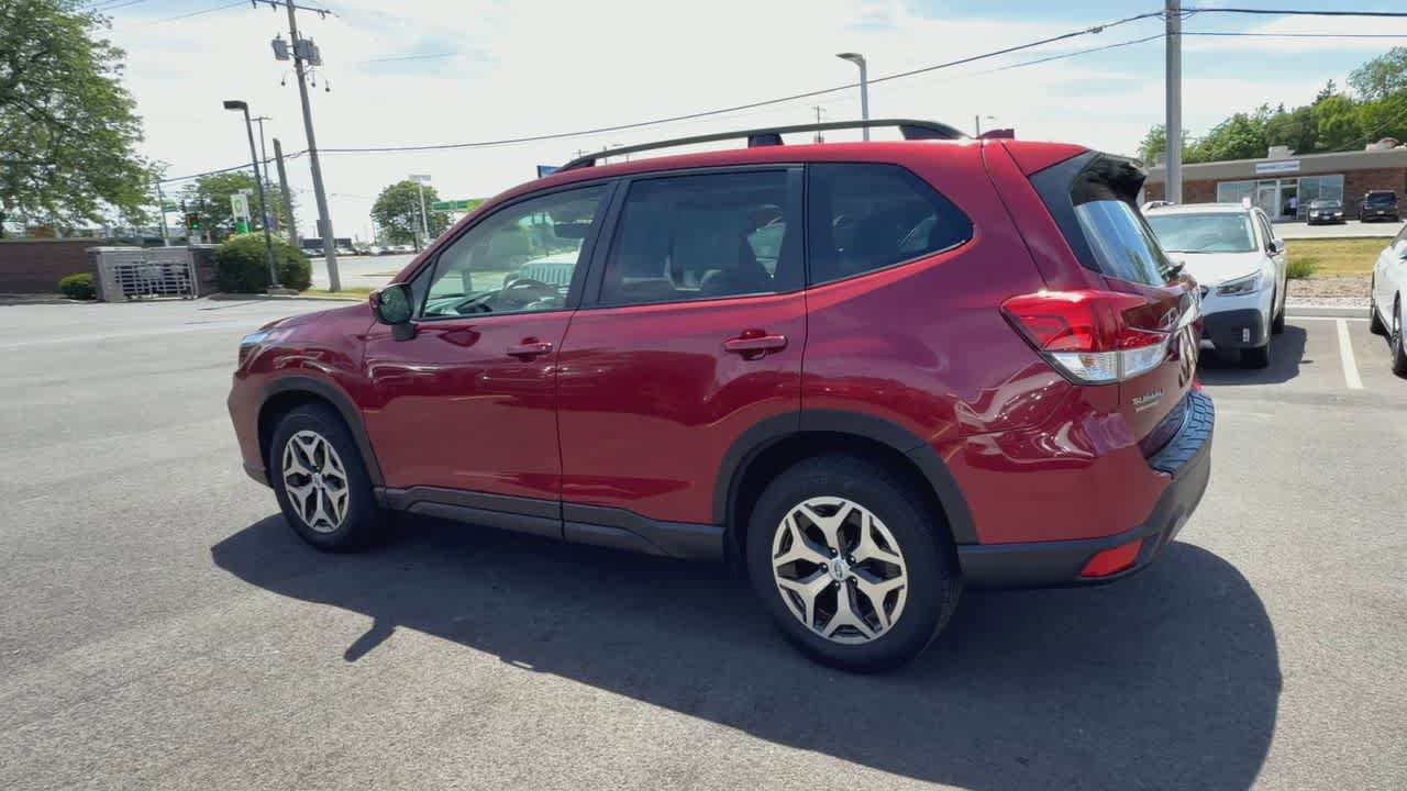 Certified 2021 Subaru Forester Premium AWD/4WD image 6