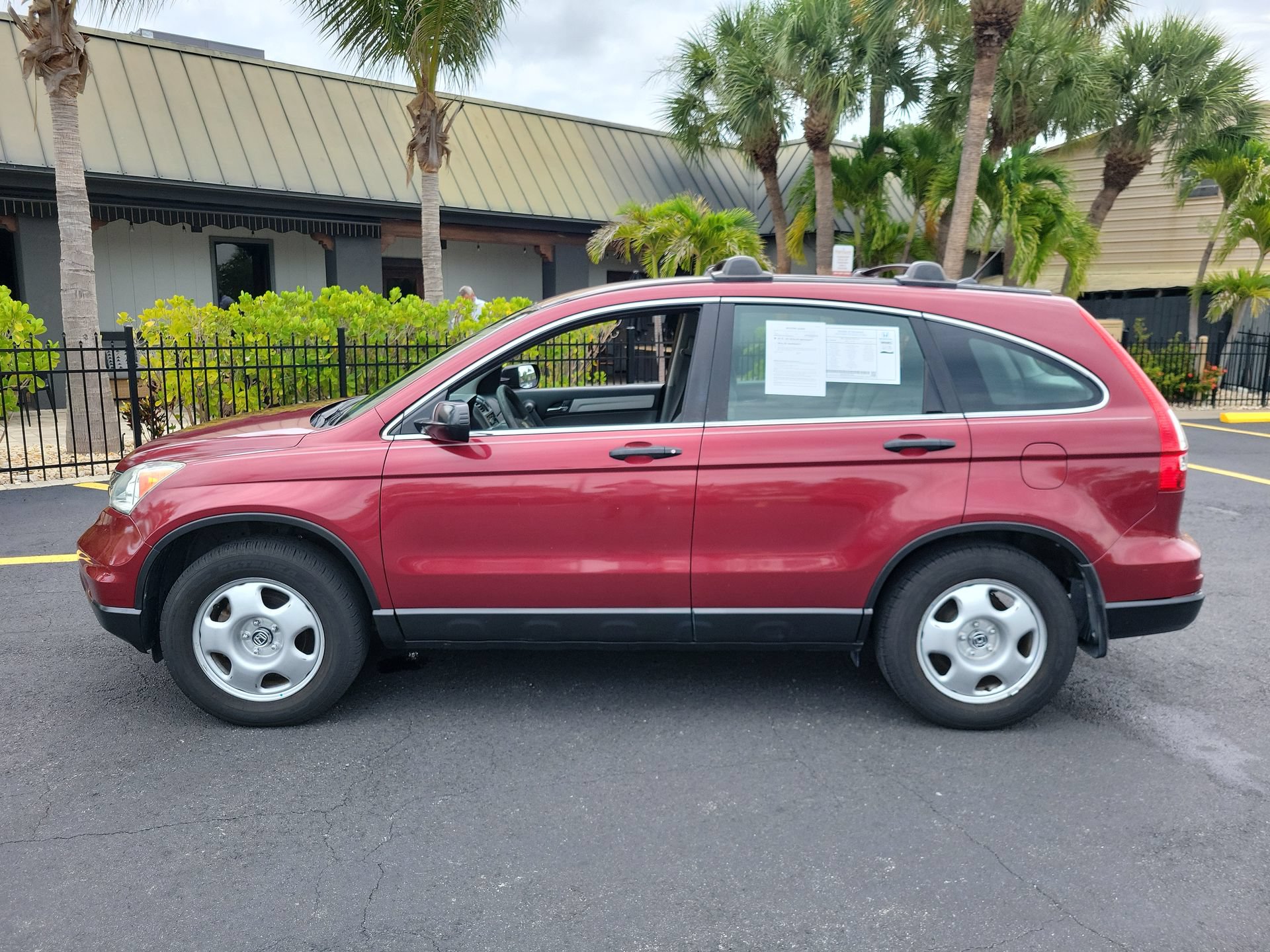 Used 2011 Honda CR-V LX image 9