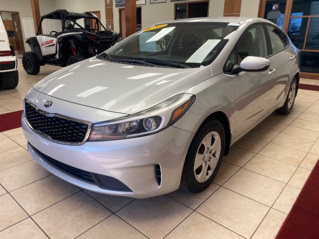 Used 2017 Kia Forte LX FWD image 1