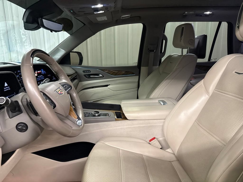 Used 2021 Cadillac Escalade Premium Luxury Platinum AWD/4WD image 9