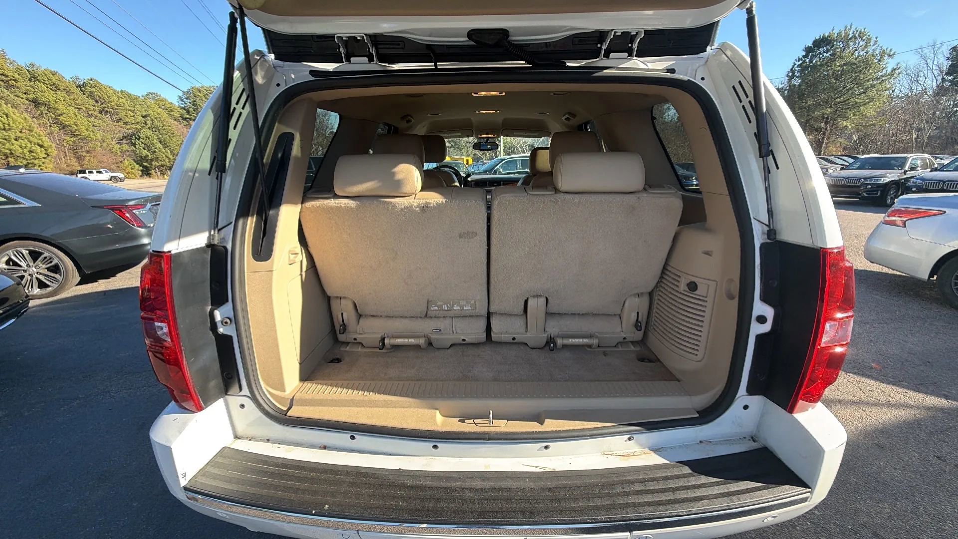 Used 2012 Chevrolet Tahoe LTZ image 21