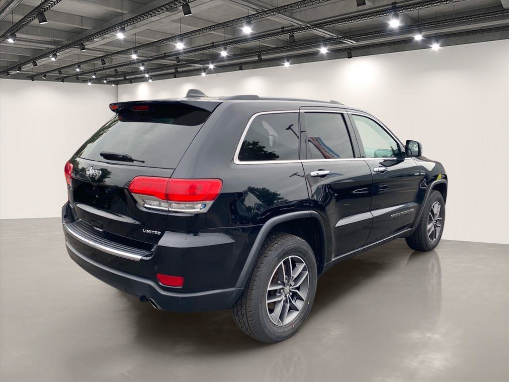 Used 2018 Jeep Grand Cherokee Limited AWD/4WD image 7