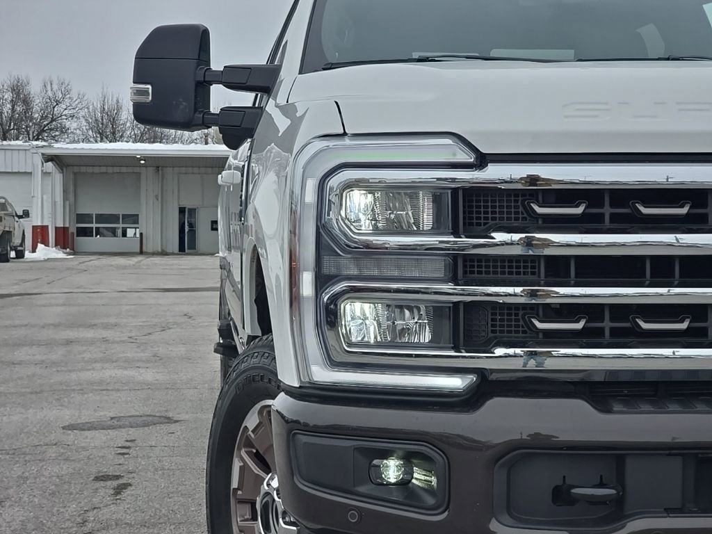Used 2024 Ford F350 King Ranch image 9