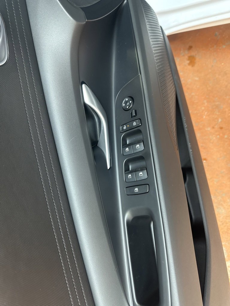 New 2026 Hyundai Elantra SE image 21