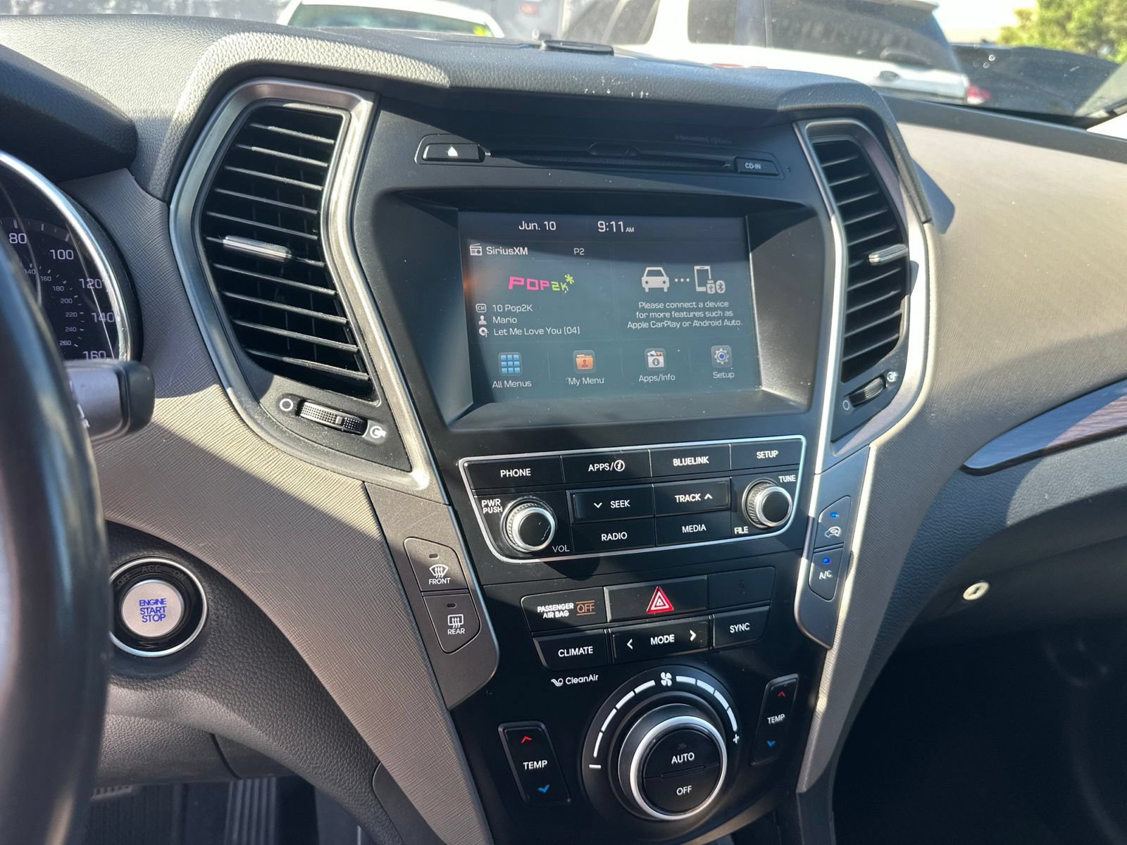 Used 2017 Hyundai Santa Fe Sport FWD image 17