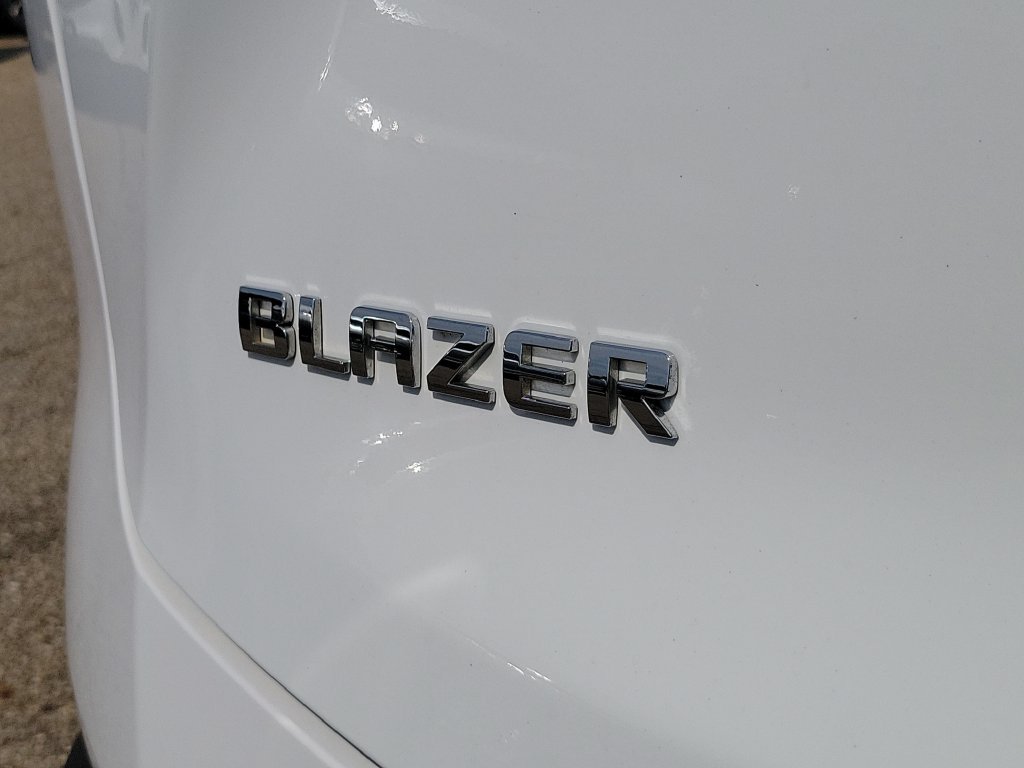Used 2024 Chevrolet Blazer LT w/ Convenience Package FWD image 38