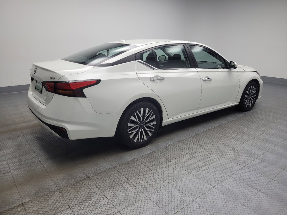 Used 2023 Nissan Altima 2.5 SV image 10