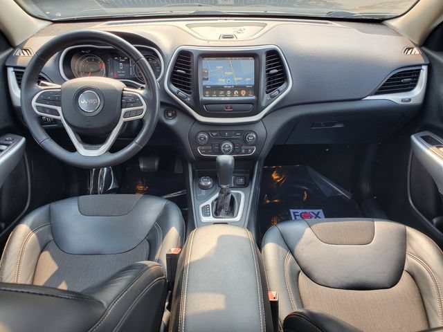Used 2018 Jeep Cherokee Latitude Plus w/ Comfort/Convenience Group AWD/4WD image 15