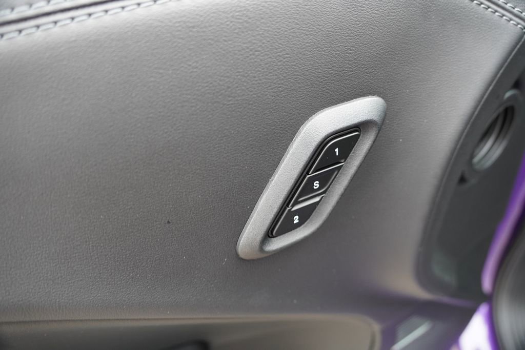 Certified 2023 Dodge Challenger R/T w/ Plus Package image 21