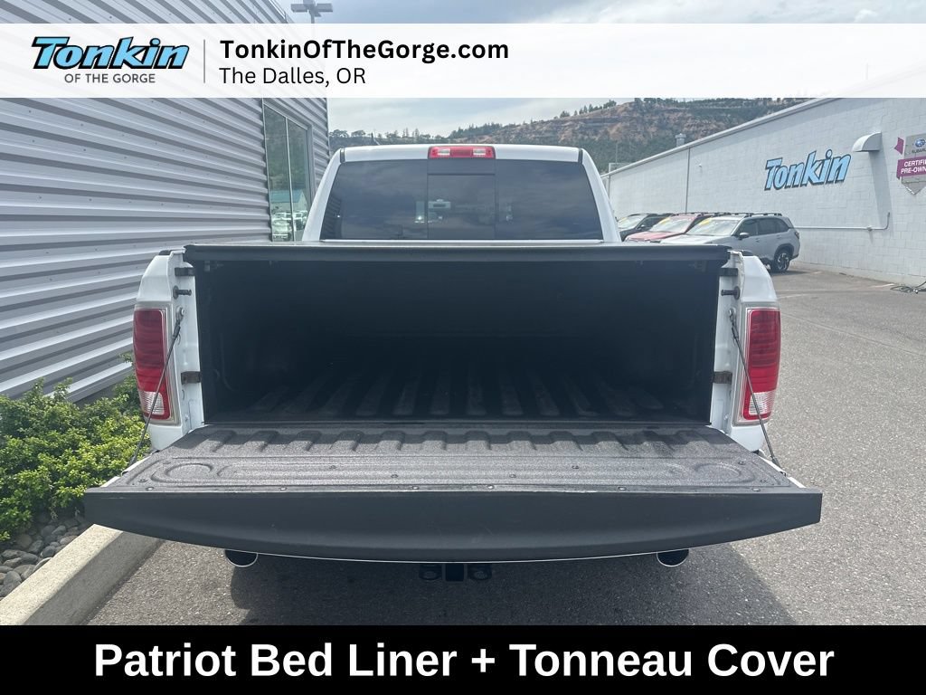 Used 2017 RAM 1500 Laramie w/ Convenience Group AWD/4WD image 4