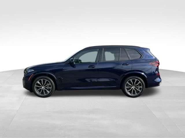 Certified 2026 BMW X5 xDrive40i w/ M Sport Package AWD/4WD image 2