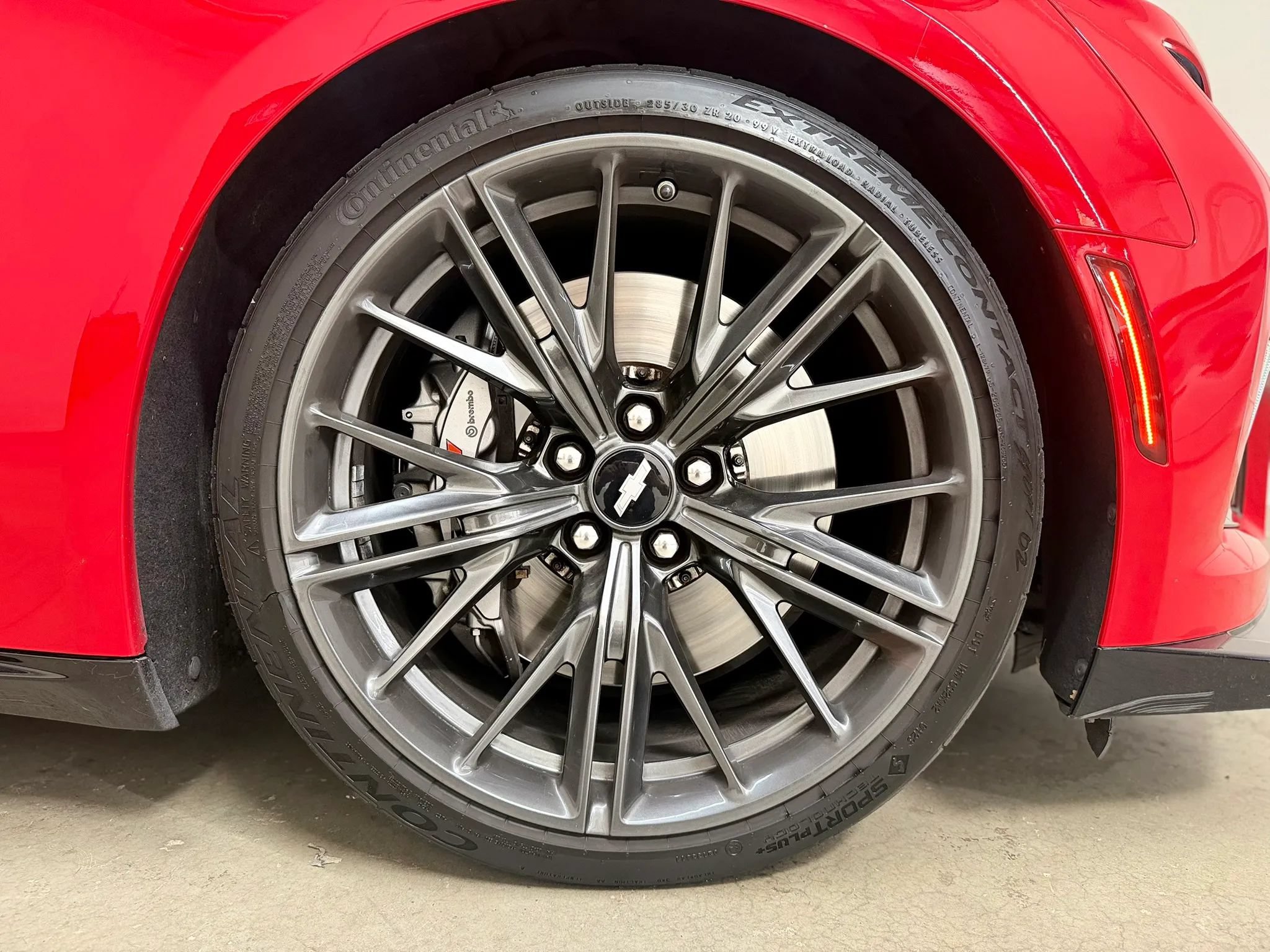 Used 2018 Chevrolet Camaro ZL1 RWD image 10
