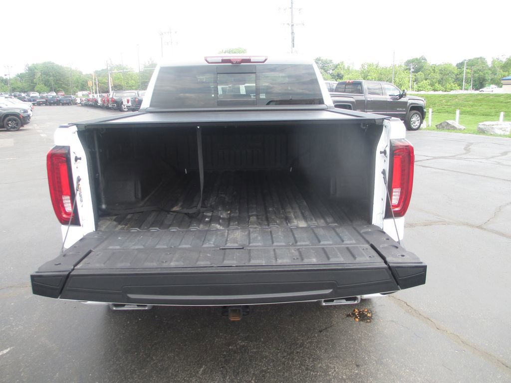 Used 2025 GMC Sierra 1500 AT4 w/ AT4 Premium Package AWD/4WD image 8