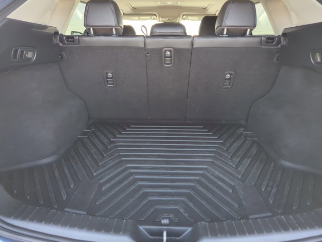 Used 2017 MAZDA CX-5 Touring w/ Preferred Equipment Package FWD image 23