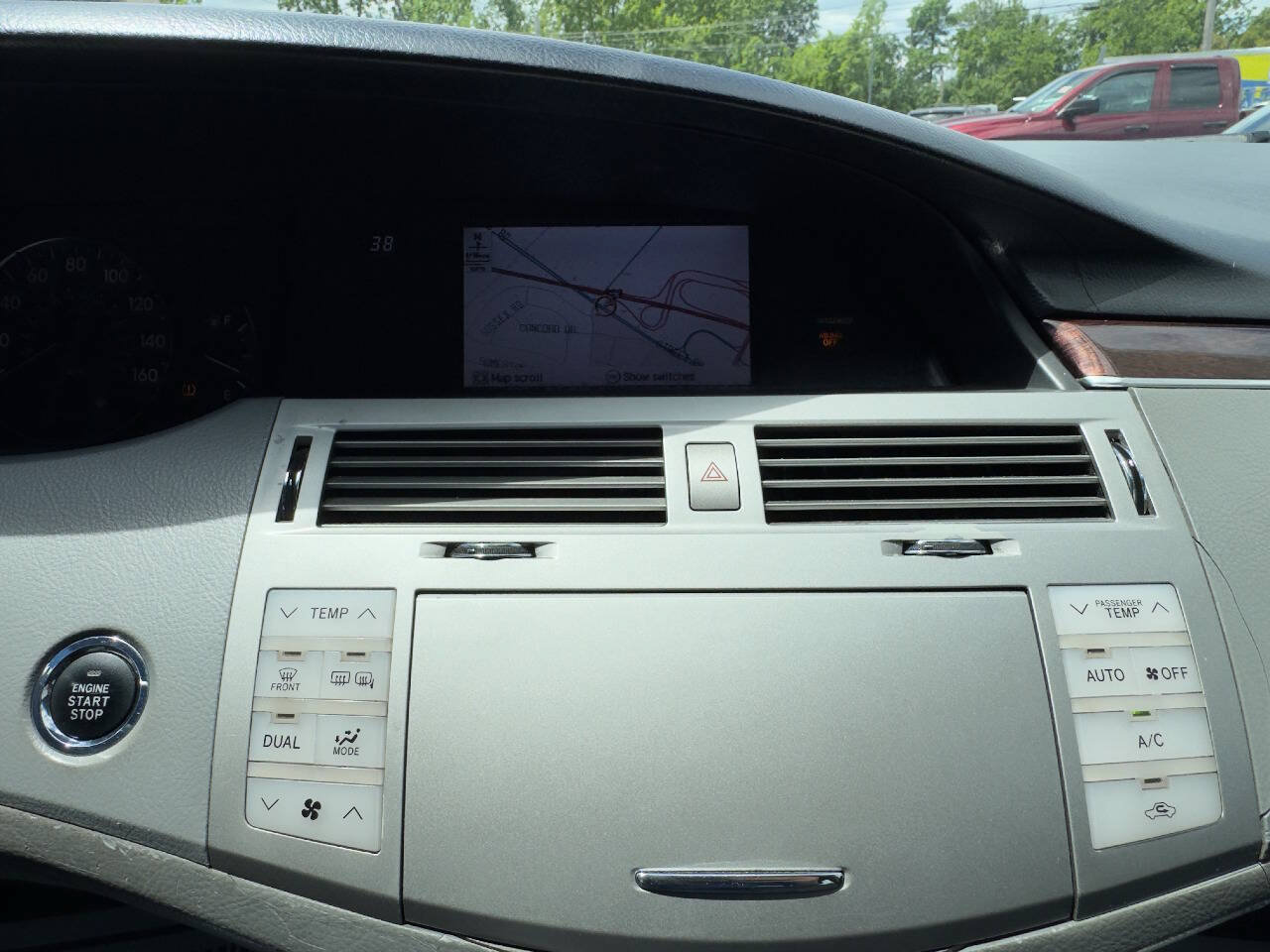 Used 2008 Toyota Avalon Limited FWD image 18