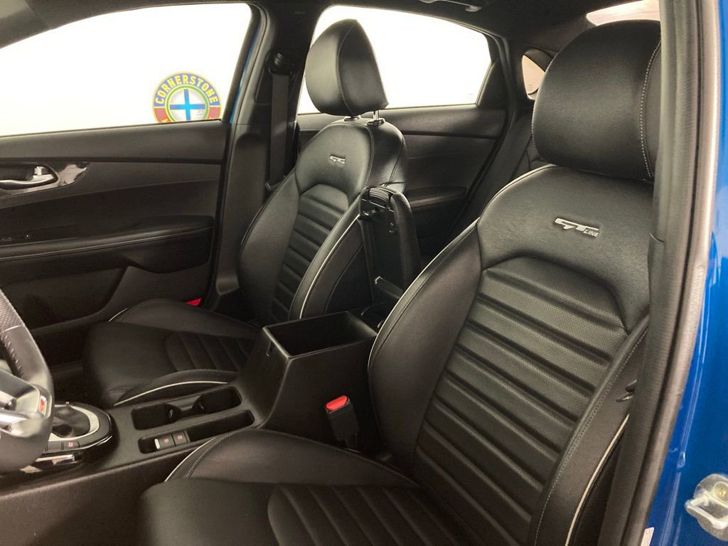 Certified 2022 Kia Forte GT-Line w/ GT-Line Premium Package image 9