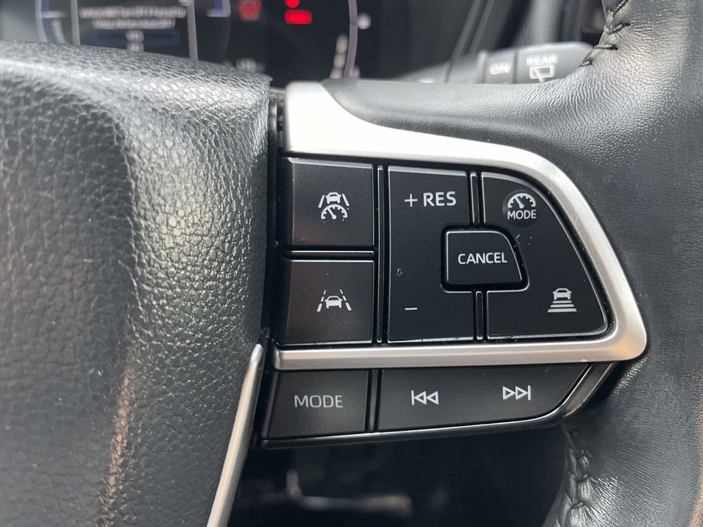 Used 2024 Toyota Grand Highlander XLE image 32
