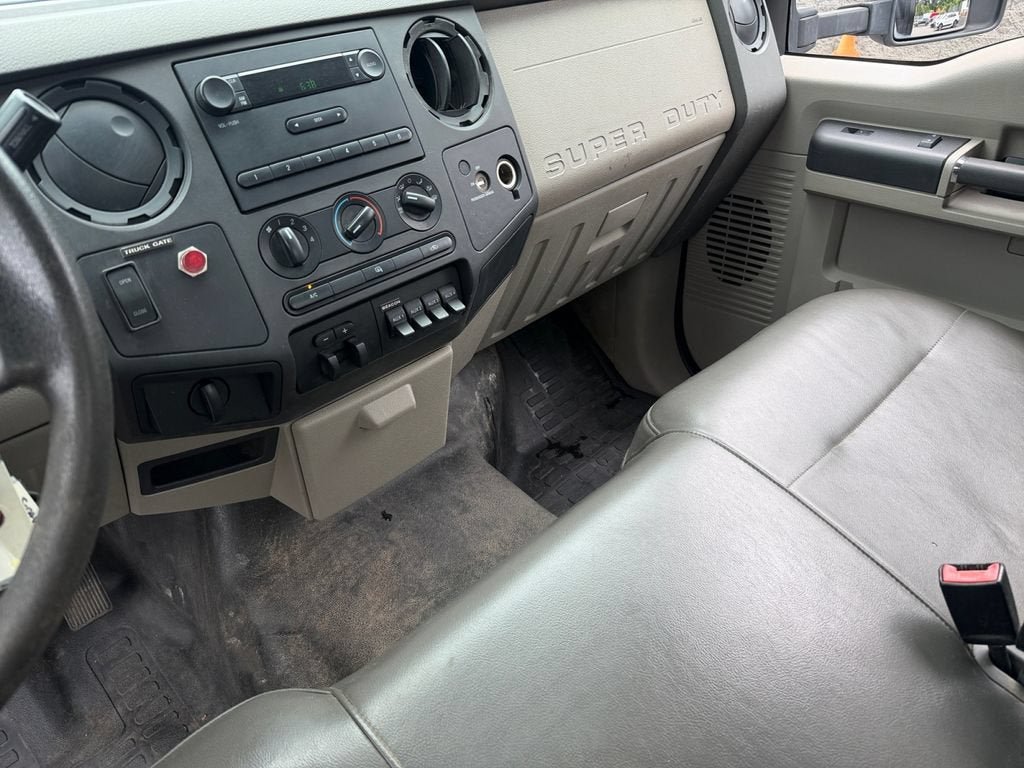 Used 2009 Ford F350 XL RWD image 16