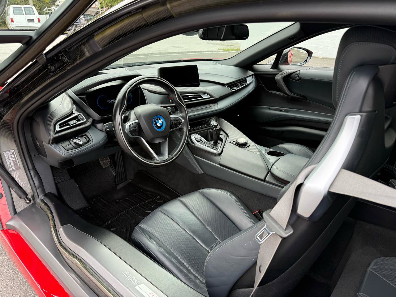 Used 2017 BMW i8 AWD/4WD image 3