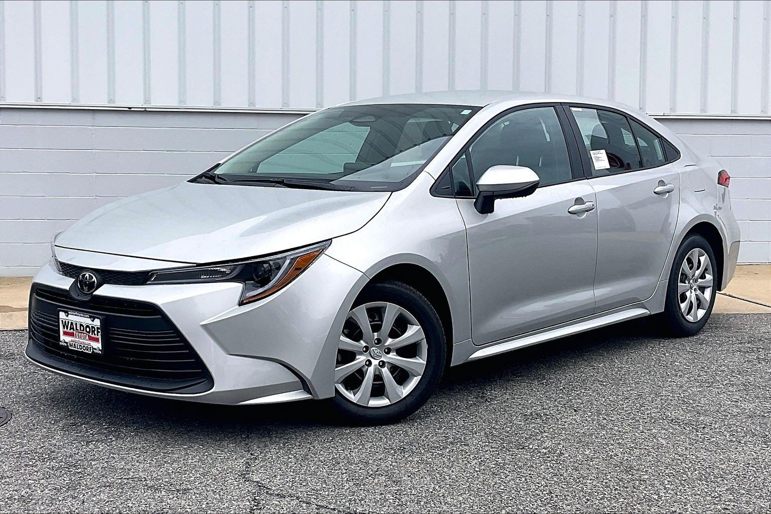 New 2026 Toyota Corolla LE FWD image 2