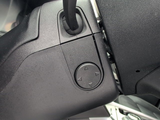 Used 2022 Ford Explorer Limited w/ Equipment Group 301A image 43