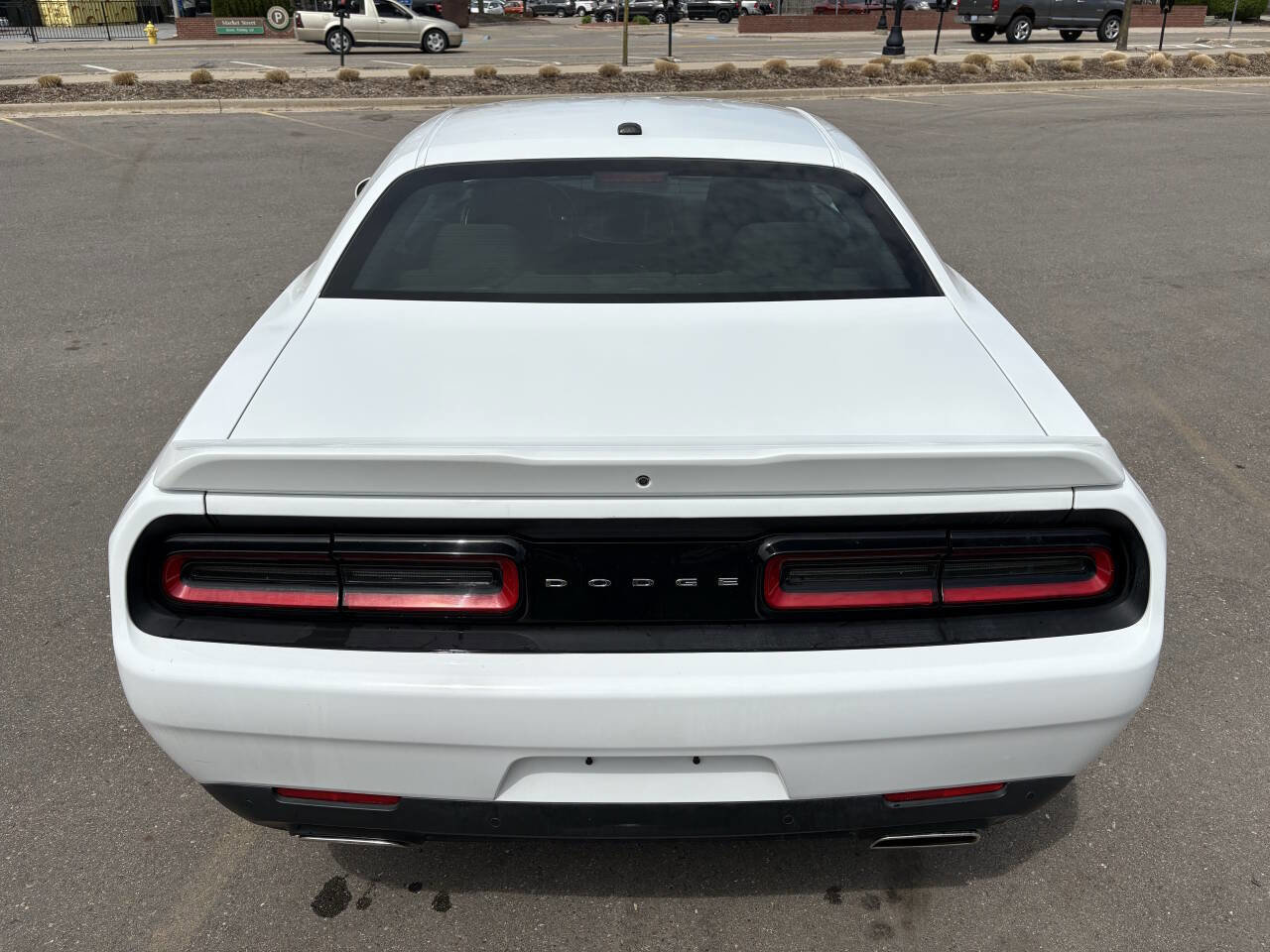 Used 2022 Dodge Challenger GT image 9