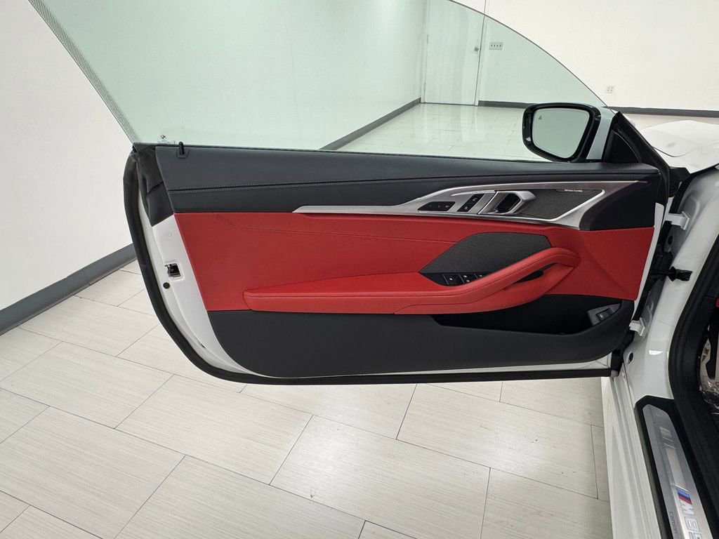 Used 2022 BMW M850i xDrive Convertible w/ Driving Assistance Package image 17