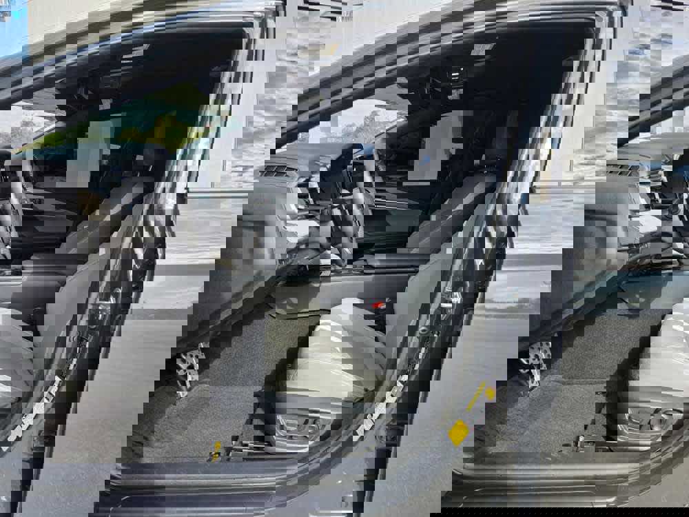 Used 2025 Toyota Camry SE image 10