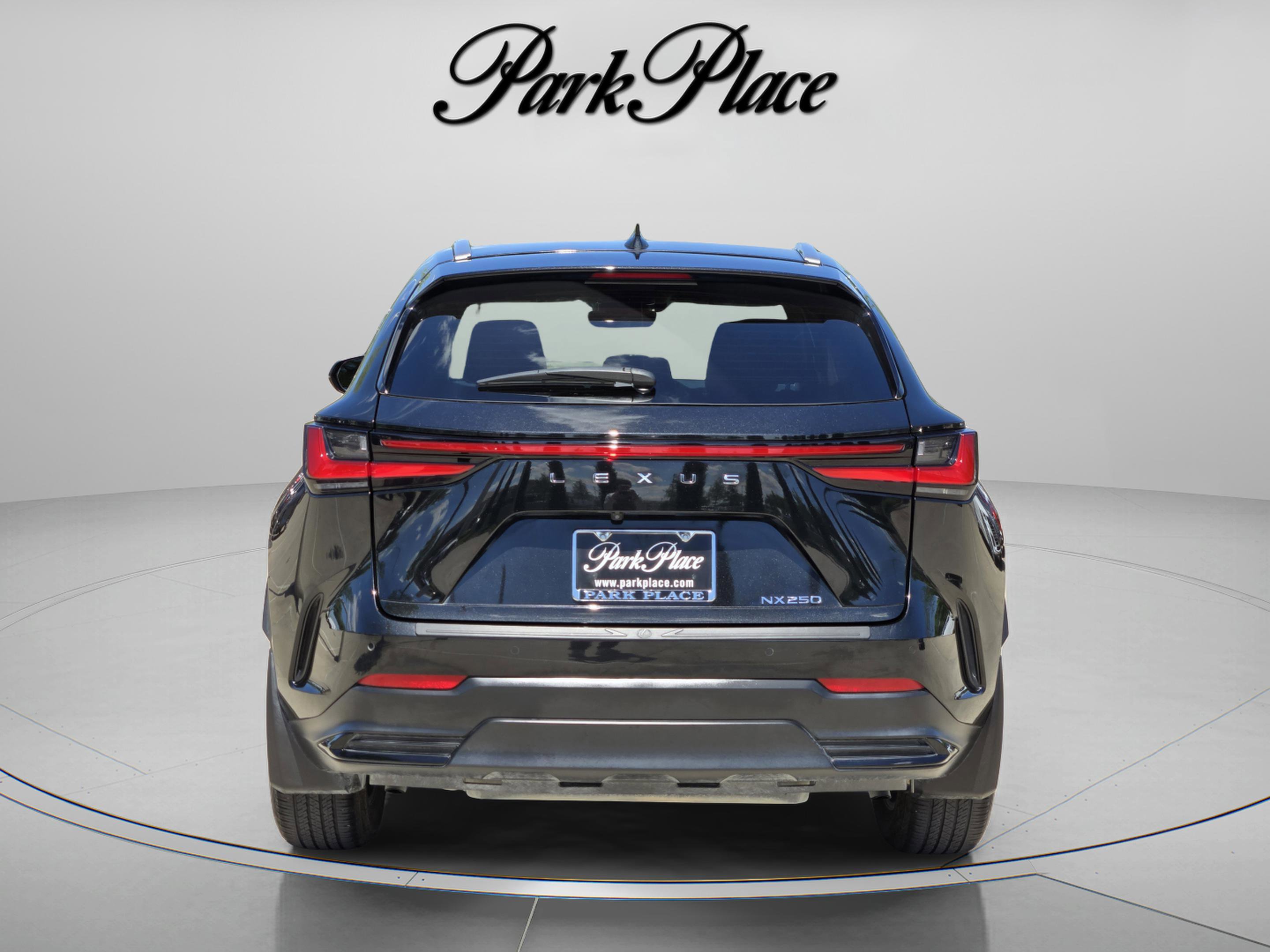 Used 2024 Lexus NX 250 FWD image 4