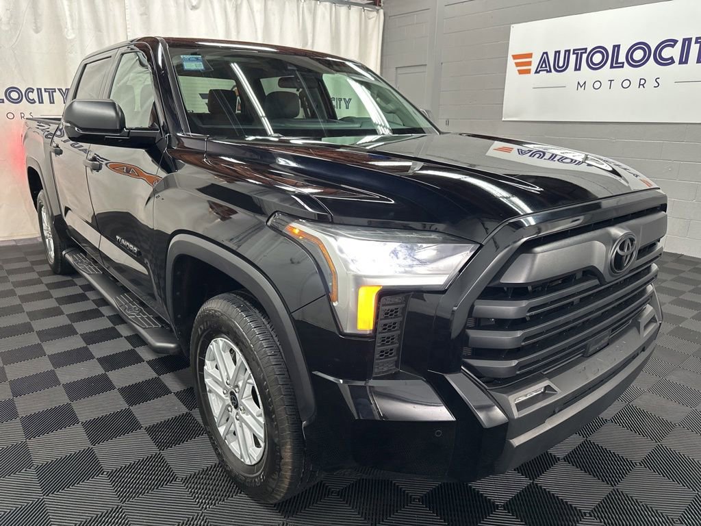 Used 2024 Toyota Tundra SR5 w/ SR5 Convenience Package AWD/4WD image 2