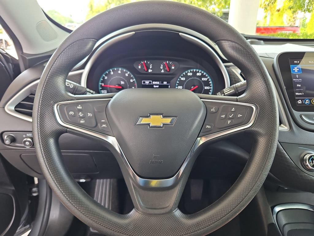 Used 2025 Chevrolet Malibu LT FWD image 10
