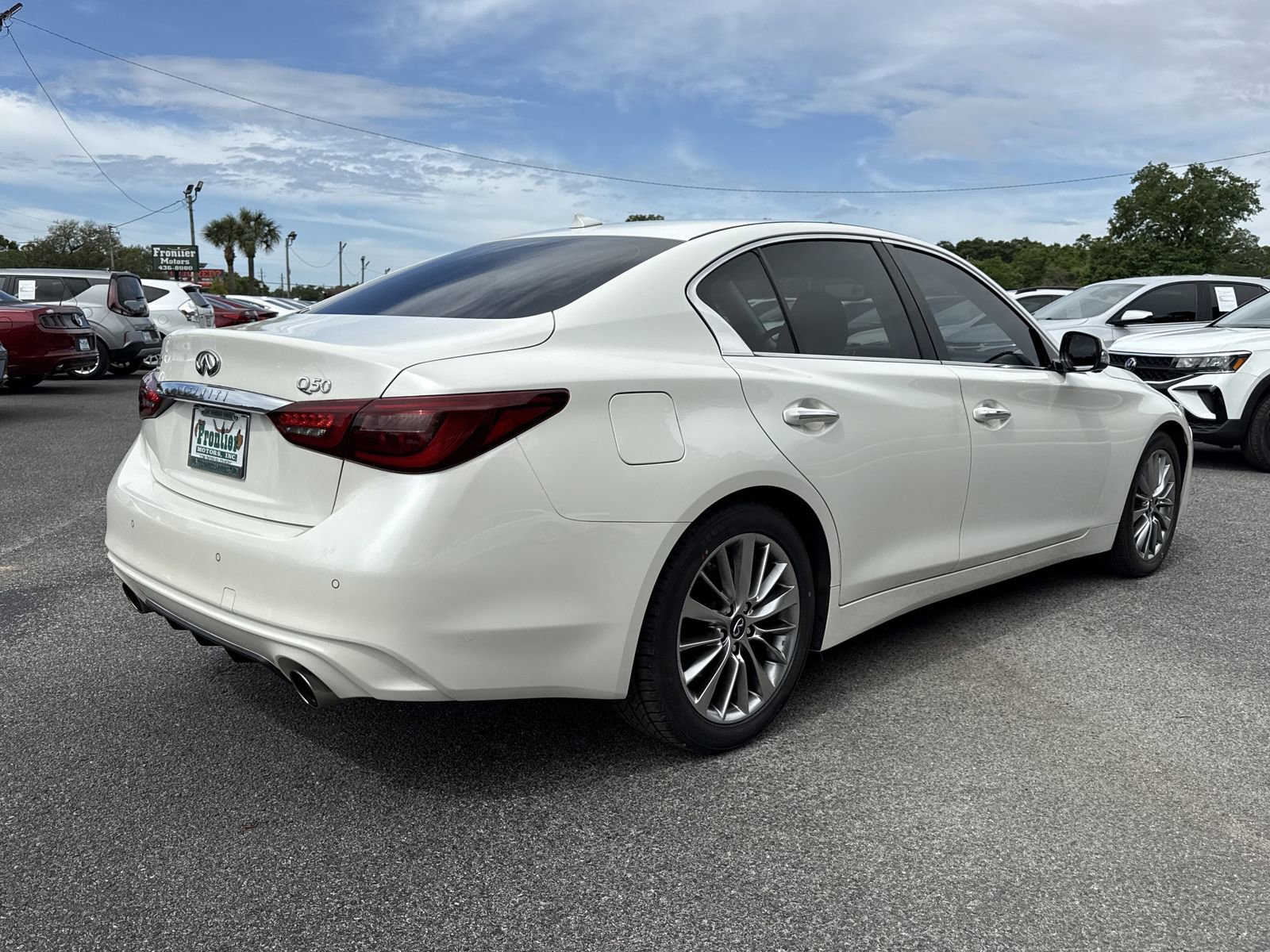 Used 2023 INFINITI Q50 Luxe w/ Cargo Package RWD image 5