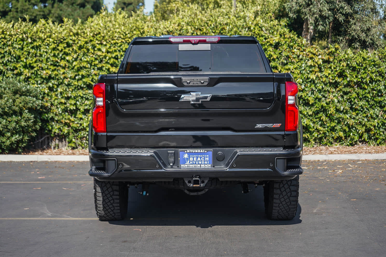 Used 2024 Chevrolet Silverado 1500 ZR2 w/ Technology Package AWD/4WD image 5