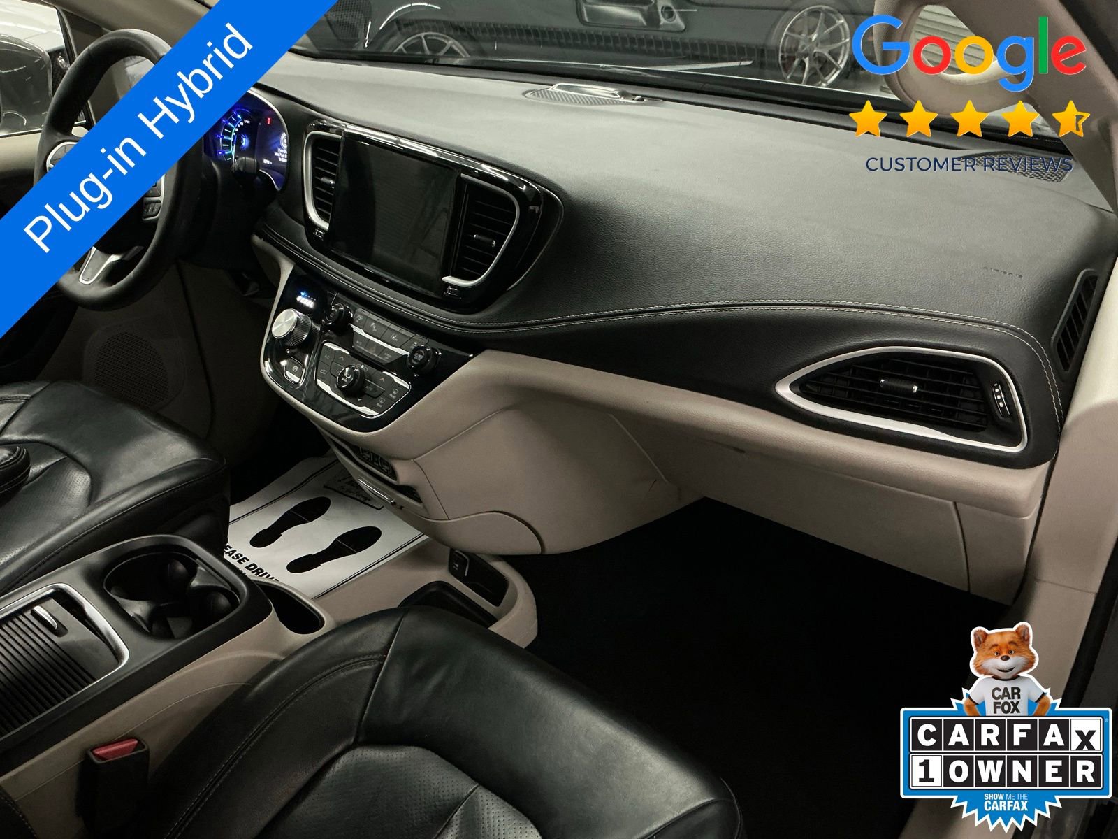 Used 2022 Chrysler Pacifica Touring-L w/ Uconnect Theater Family Group image 11