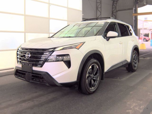 Certified 2025 Nissan Rogue SV w/ SV Premium Package FWD image 3