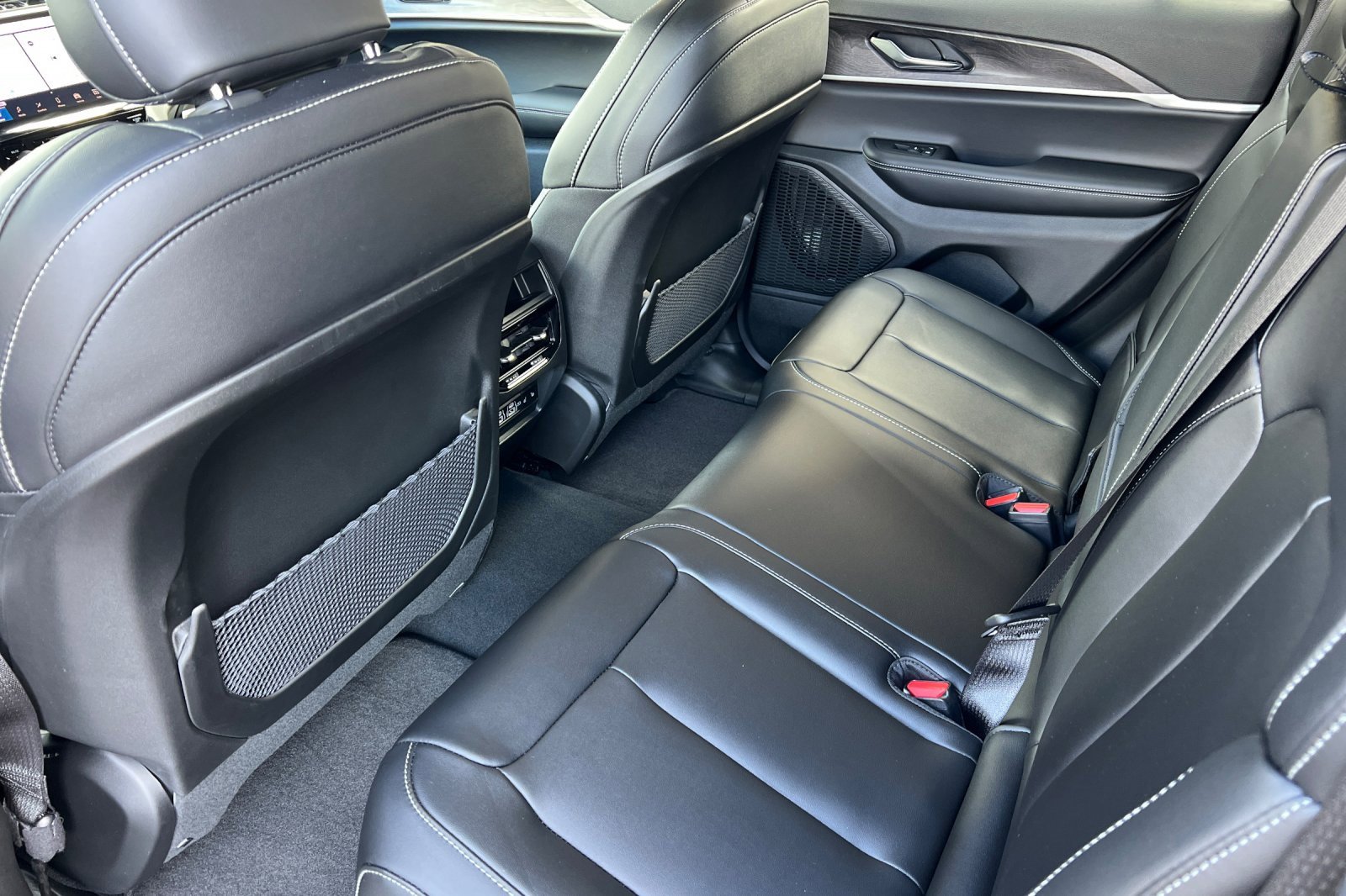 New 2025 Jeep Grand Cherokee Limited image 12