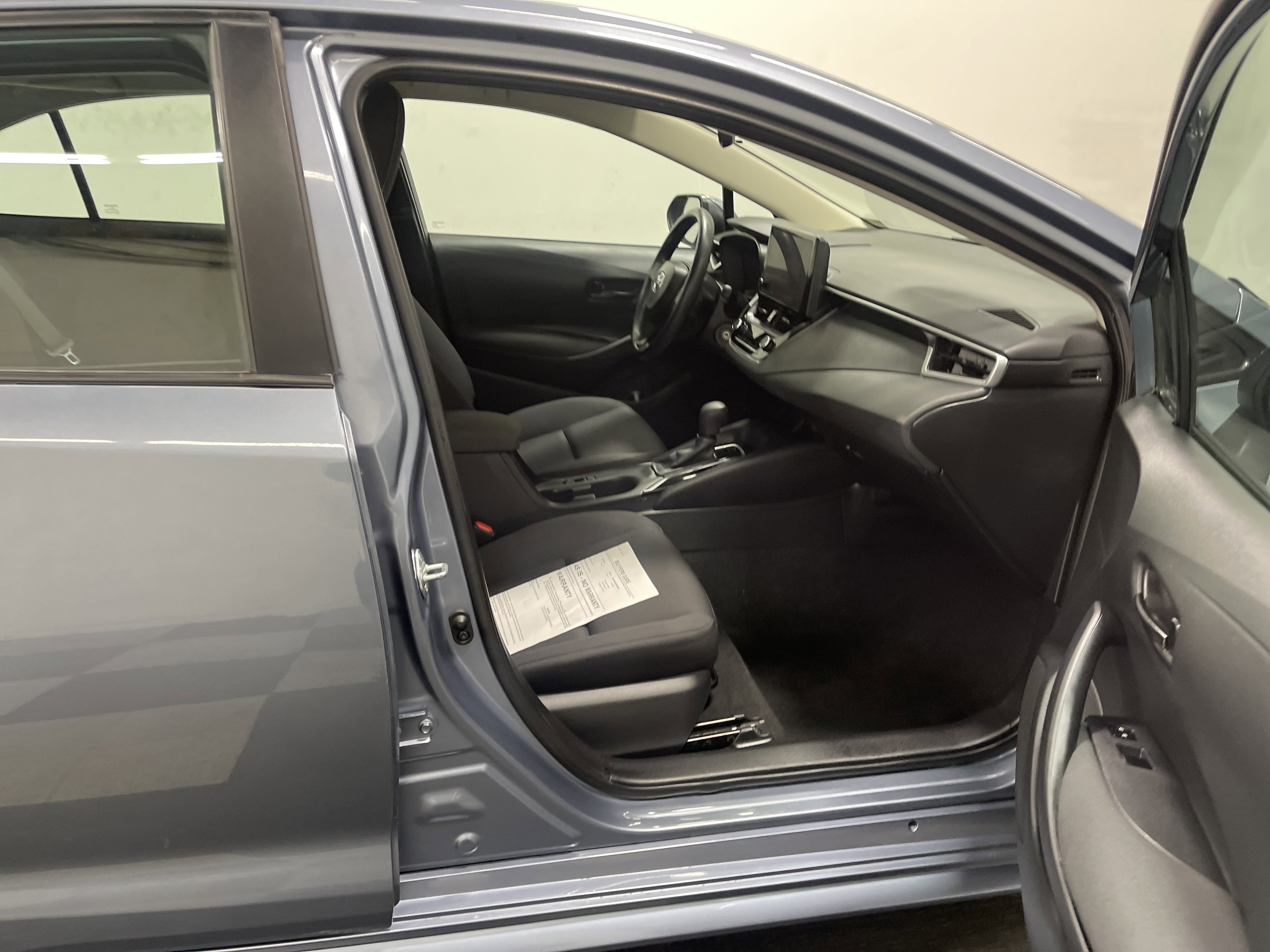 Used 2024 Toyota Corolla LE image 25