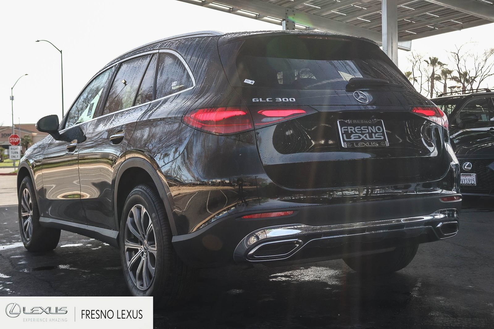 Used 2023 Mercedes-Benz GLC 300 image 4