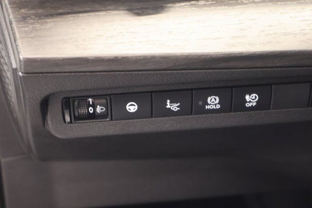 Used 2024 Nissan Ariya FWD image 14