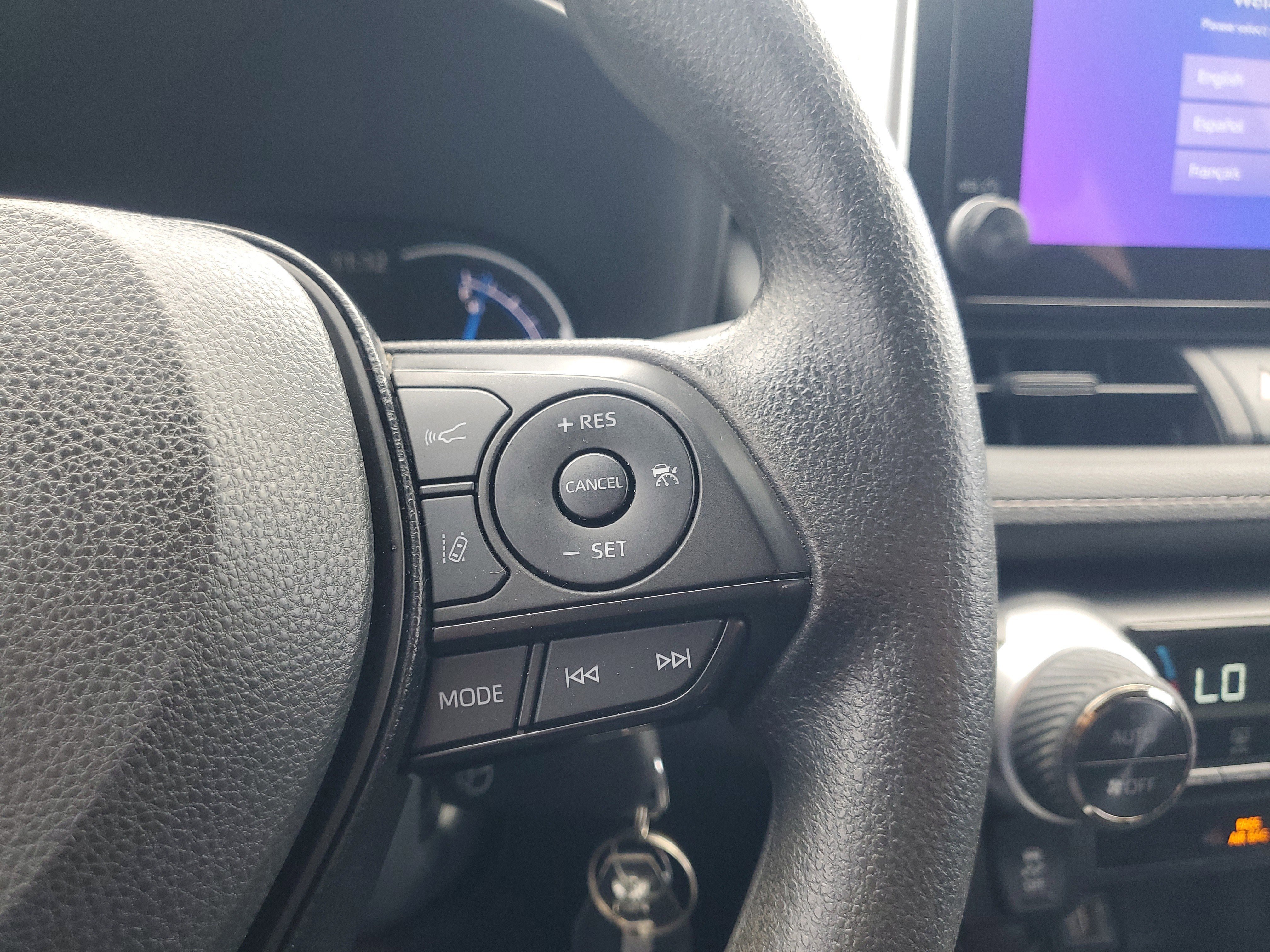 Certified 2024 Toyota RAV4 LE AWD/4WD image 22