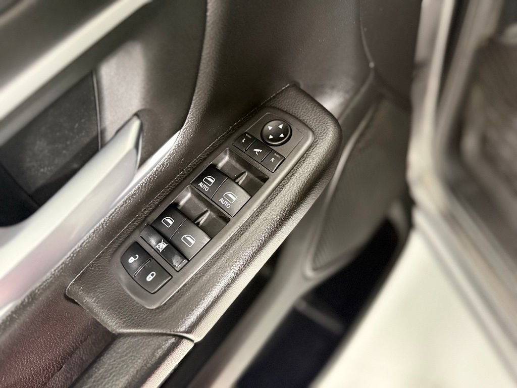 Used 2022 RAM 1500 Lone Star RWD image 13