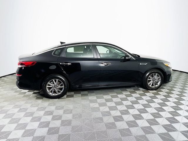 Used 2020 Kia Optima LX image 25