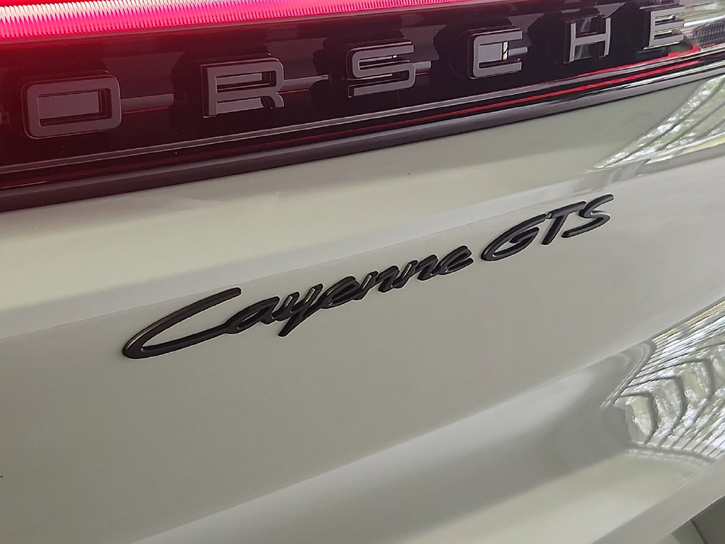 New 2026 Porsche Cayenne GTS AWD/4WD image 27