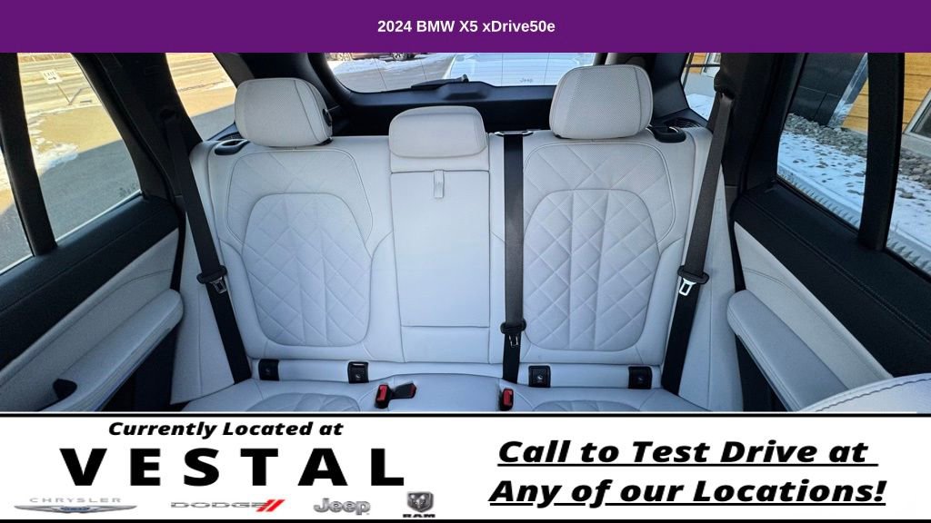 Used 2024 BMW X5 xDrive50e w/ M Sport Package image 29