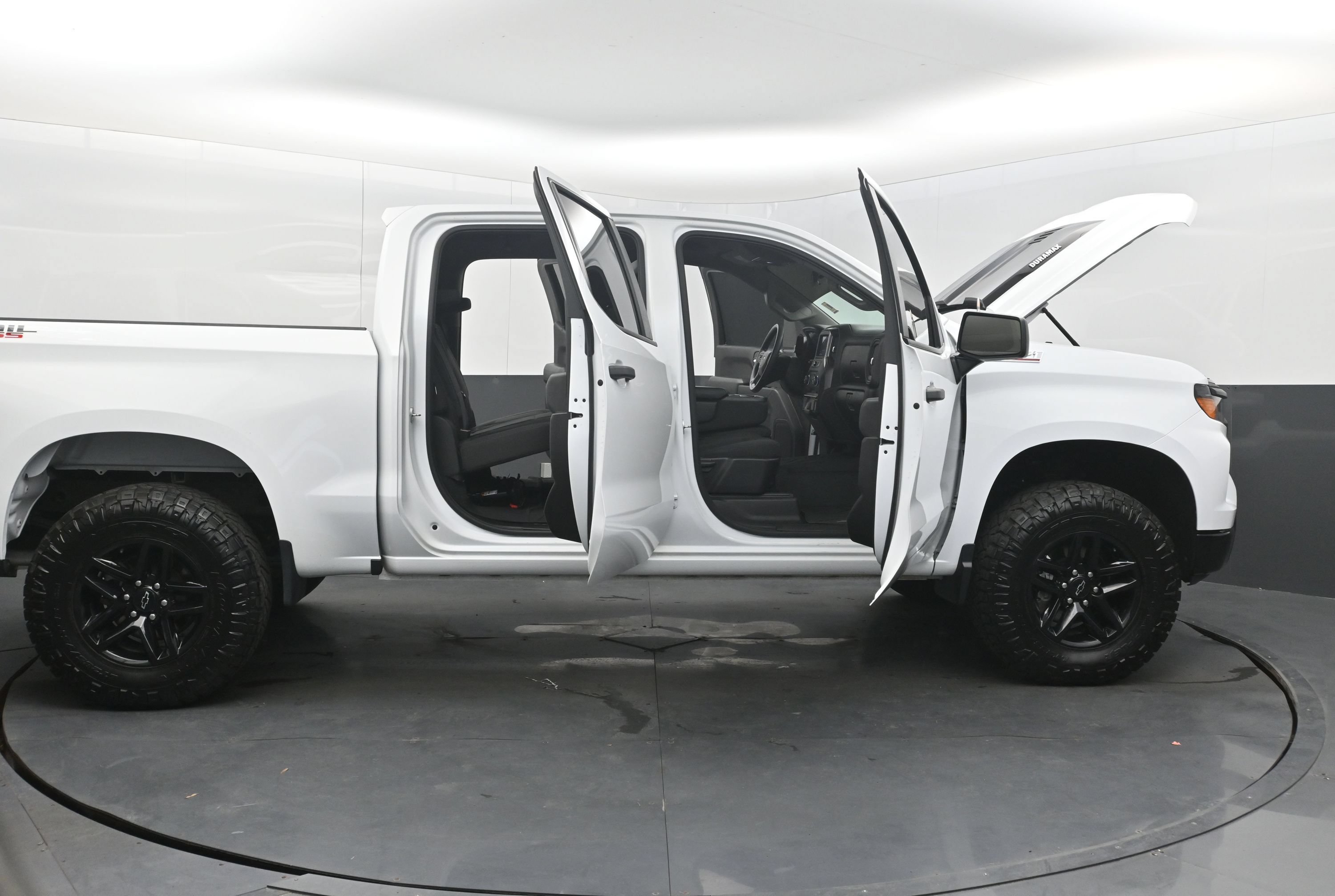 Used 2022 Chevrolet Silverado 1500 Custom Trail Boss w/ LPO, Dark Essentials Package AWD/4WD image 54