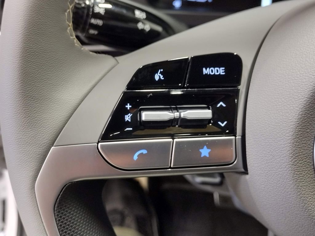 New 2026 Hyundai Elantra SEL Sport FWD image 20